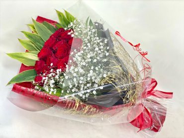 結婚12周年　赤バラ12本とかすみ草の花束｜「彩季舎」　（群馬県高崎市の花キューピット加盟店 花屋）のブログ